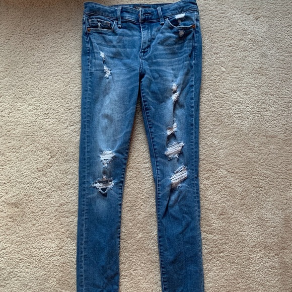 Abercrombie and Fitch MidWash Jeans - Picture 2 of 3